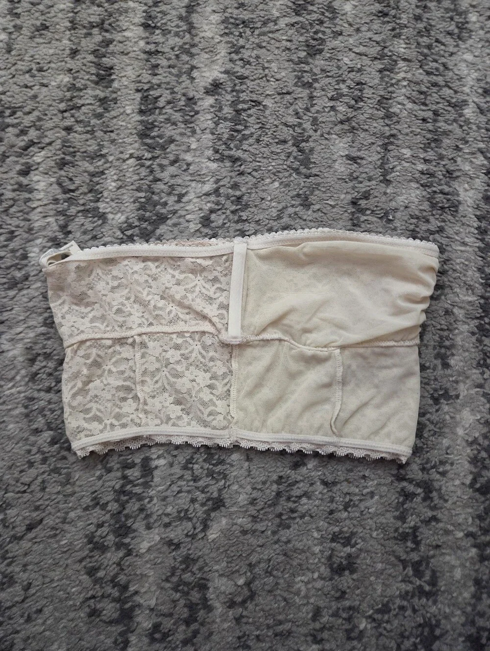 Bundle (2) Lace Bralettes: PINK VS Racerback & Aerie Strapless Bandeau | Size M
